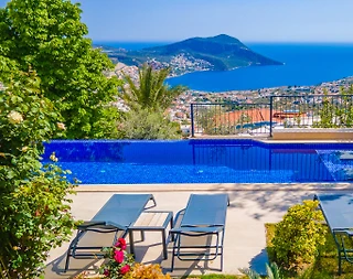 Kaş İslamlar'da Kalabalık Ailelere Uygun, Özel Havuzlu, 4+1 Villa - 4