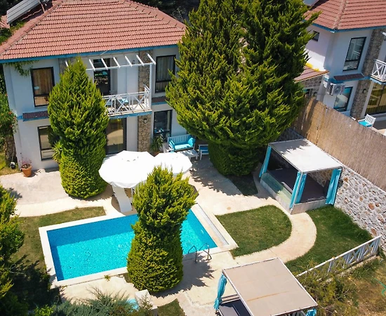 Kaş İslamlar'da Kalabalık Ailelere Uygun, Özel Havuzlu, Ferah Villa - 1
