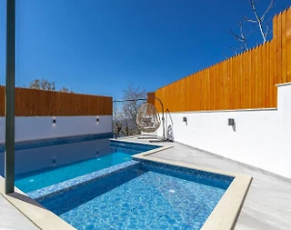 Kaş İslamlar'da Modern Tasarımlı, Özel Havuzlu, Jakuzili Villa - 4