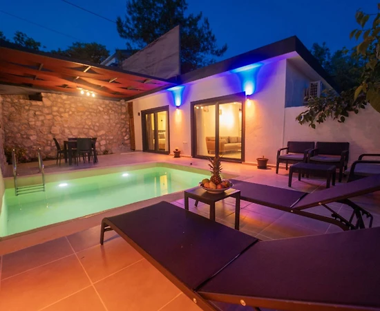 Kaş İslamlar'da Muhafazakar, Özel Havuzlu, Balayı Villası - 1