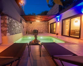 Kaş İslamlar'da Muhafazakar, Özel Havuzlu, Balayı Villası - 2