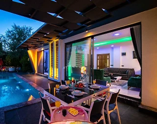 Kaş İslamlar'da Muhteşem Doğa İçerisinde Özel Havuzlu, Jakuzili Villa - 1