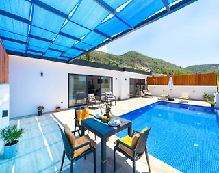 Kaş İslamlar'da Muhteşem Doğa Manzaralı, Özel Havuzlu, Kiralık Villa - 2