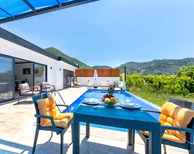 Kaş İslamlar'da Muhteşem Doğa Manzaralı, Özel Havuzlu, Kiralık Villa - 3
