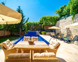 Kaş İslamlar'da Muhteşem Doğada, Özel Havuzlu, Bahçeli Villa - 2