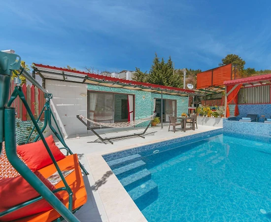 Kaş İslamlar'da Muhteşem Doğada, Özel Havuzlu, Balayı Villası - 1