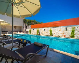 Kaş İslamlar'da Muhteşem Doğada, Özel Havuzlu, Çocuk Oyun Alanlı Villa - 2