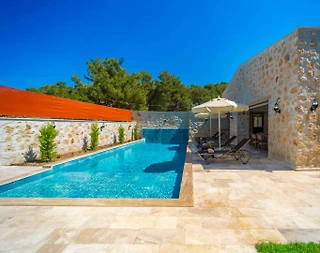 Kaş İslamlar'da Muhteşem Doğada, Özel Havuzlu, Çocuk Oyun Alanlı Villa - 1