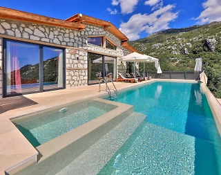 Kaş İslamlar'da Muhteşem Doğada, Özel Havuzlu, Taş Villa - 1