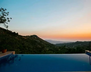 Kaş İslamlar'da Muhteşem Doğada, Sonsuzluk Havuzlu, Jakuzili Villa - 1