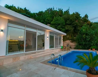 Kaş İslamlar'da Muhteşem Doğada, Sonsuzluk Havuzlu, Jakuzili Villa - 3
