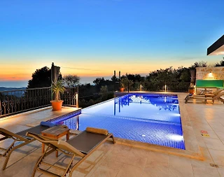 Kaş İslamlar'da Muhteşem Konfora Sahip, Özel Havuzlu, Kiralık Villa - 2