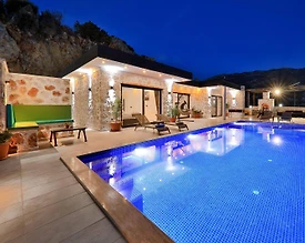 Kaş İslamlar'da Muhteşem Konfora Sahip, Özel Havuzlu, Kiralık Villa - 3