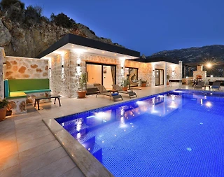 Kaş İslamlar'da Muhteşem Konfora Sahip, Özel Havuzlu, Kiralık Villa - 1
