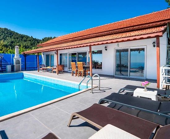 Kaş İslamlar'da Muhteşem Orman Manzaralı, Özel Havuzlu, Kiralık Villa - 1