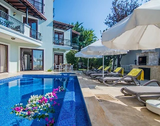 Kaş İslamlar'da Nezih Konumda, Özel Havuzlu, 5+1 Villa - 1