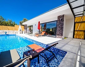 Kaş İslamlar'da Sakin Konumda, Özel Havuzlu, Balayı Villası - 2