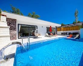 Kaş İslamlar'da Sakin Konumda, Özel Havuzlu, Balayı Villası - 3