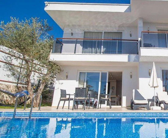 Kaş İslamlar'da Orman Manzaralı, Özel Havuzlu, 2+1 Kiralık Villa - 1