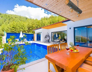 Kaş İslamlar'da Orman Manzaralı, Özel Havuzlu, Konforlu Balayı Villası - 3