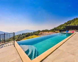 Kaş İslamlar'da Otantik Tasarımlı, Özel Havuzlu, 4 Kişilik Taş Villa - 2