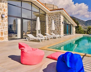 Kaş İslamlar'da Otantik Tasarımlı, Özel Havuzlu, 4 Kişilik Taş Villa - 3