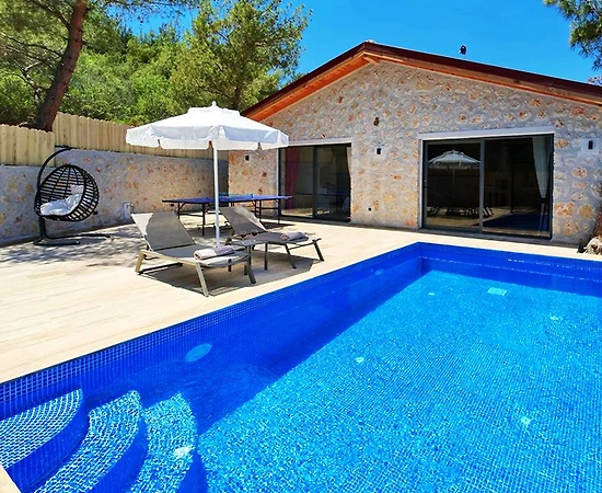 Kaş İslamlar'da Otantik Tasarımlı, Özel Havuzlu, Balayı Villası - 1