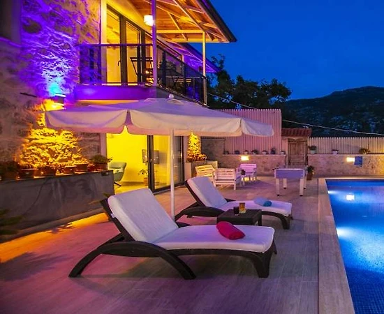 Kaş İslamlar'da Doğa Manzaralı, Özel Havuzlu, 2 Kişilik Villa - 1