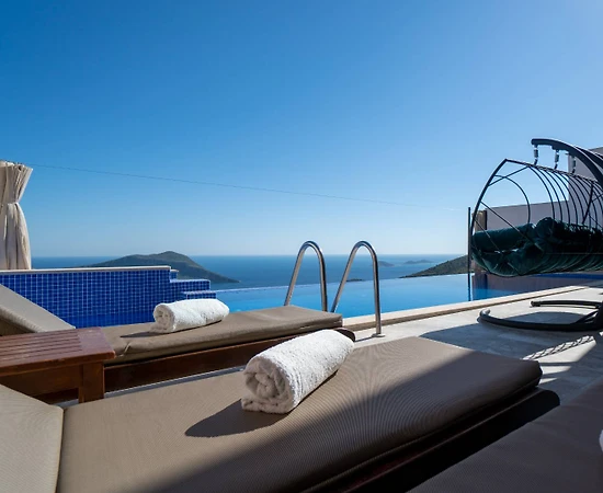 Kaş Akbel 'de Panoramik Deniz Manzaralı, Özel Havuzlu, Lüks Villa - 1