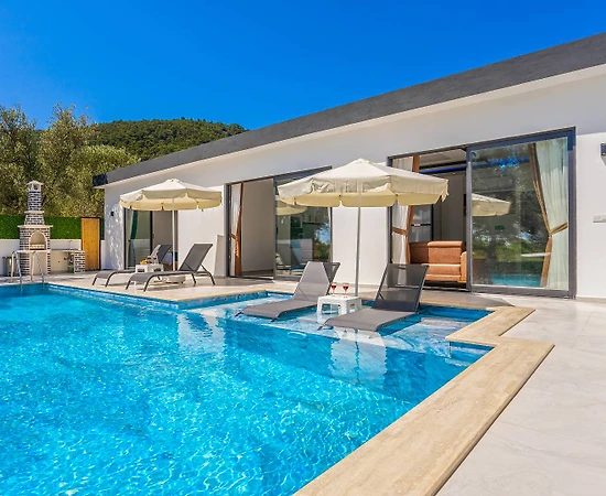 Kaş İslamlar'da Sakin Doğada, Özel Havuzlu, Konforlu Villa - 1