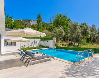 Kaş İslamlar'da Sakin Doğada, Özel Havuzlu, Konforlu Villa - 4