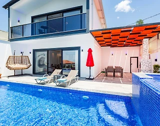 Kaş İslamlar'da Sakin Konumda, Özel Havuzlu, Jakuzili, Balayı Villası - 1