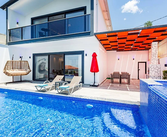 Kaş İslamlar'da Sakin Konumda, Özel Havuzlu, Jakuzili, Balayı Villası - 1