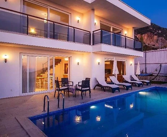 Kaş İslamlar'da Sakin Konumda, Özel Havuzlu, Jakuzili, Ferah Villa - 1