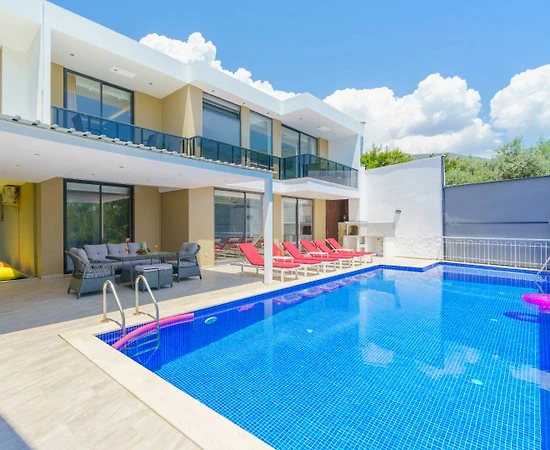 Kaş İslamlar'da Sakin Konumda, Özel Havuzlu, Jakuzili, Kiralık Villa - 1