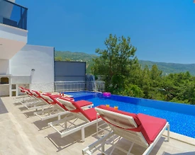 Kaş İslamlar'da Sakin Konumda, Özel Havuzlu, Jakuzili, Kiralık Villa - 3