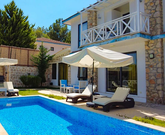 Kaş İslamlar'da Sakin Konumda, Özel Havuzlu, Konforlu Villa - 1