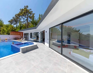 Kaş İslamlar'da Sakin Konumda, Özel Havuzlu, Konforlu Villa - 1