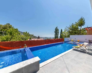 Kaş İslamlar'da Sakin Konumda, Özel Havuzlu, Konforlu Villa - 5