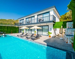 Kaş İslamlar'da Sakin Konumda, Özel Havuzlu, Lüks Villa - 1