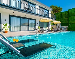 Kaş İslamlar'da Sakin Konumda, Özel Havuzlu, Lüks Villa - 3