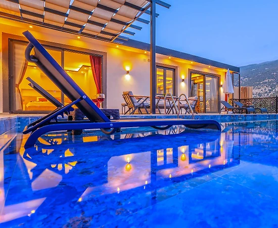 Kaş İslamlar'da Elverişli Konumda, Özel Havuzlu, Estetik Villa - 1