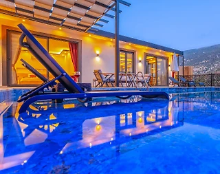 Kaş İslamlar'da Elverişli Konumda, Özel Havuzlu, Estetik Villa - 1