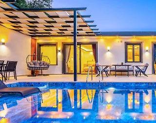 Kaş İslamlar'da Elverişli Konumda, Özel Havuzlu, Estetik Villa - 2