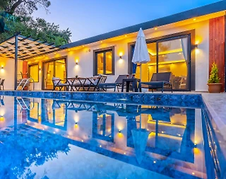 Kaş İslamlar'da Elverişli Konumda, Özel Havuzlu, Estetik Villa - 4