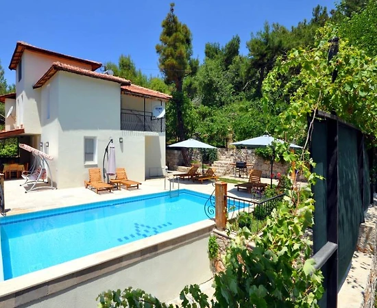 Kaş İslamlar'da Yeşillikler İçerisinde, Özel Havuzlu, 8 Kişilik Villa - 1