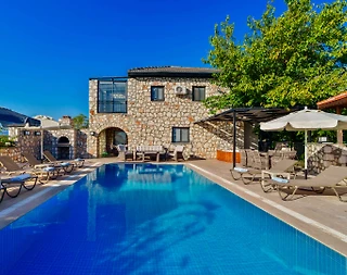 Kaş İslamlar'da Yeşillikler İçerisinde, Özel Havuzlu, Taş Villa - 1