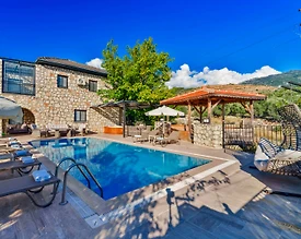 Kaş İslamlar'da Yeşillikler İçerisinde, Özel Havuzlu, Taş Villa - 2