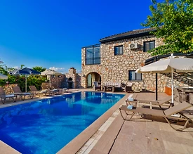 Kaş İslamlar'da Yeşillikler İçerisinde, Özel Havuzlu, Taş Villa - 3