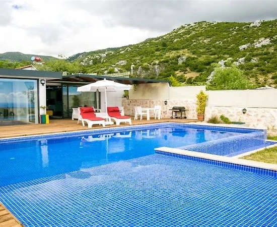 Kaş İslamlar'da Yeşillikler İle Dolu Doğada, Özel Havuzlu, Kiralık Villa - 1